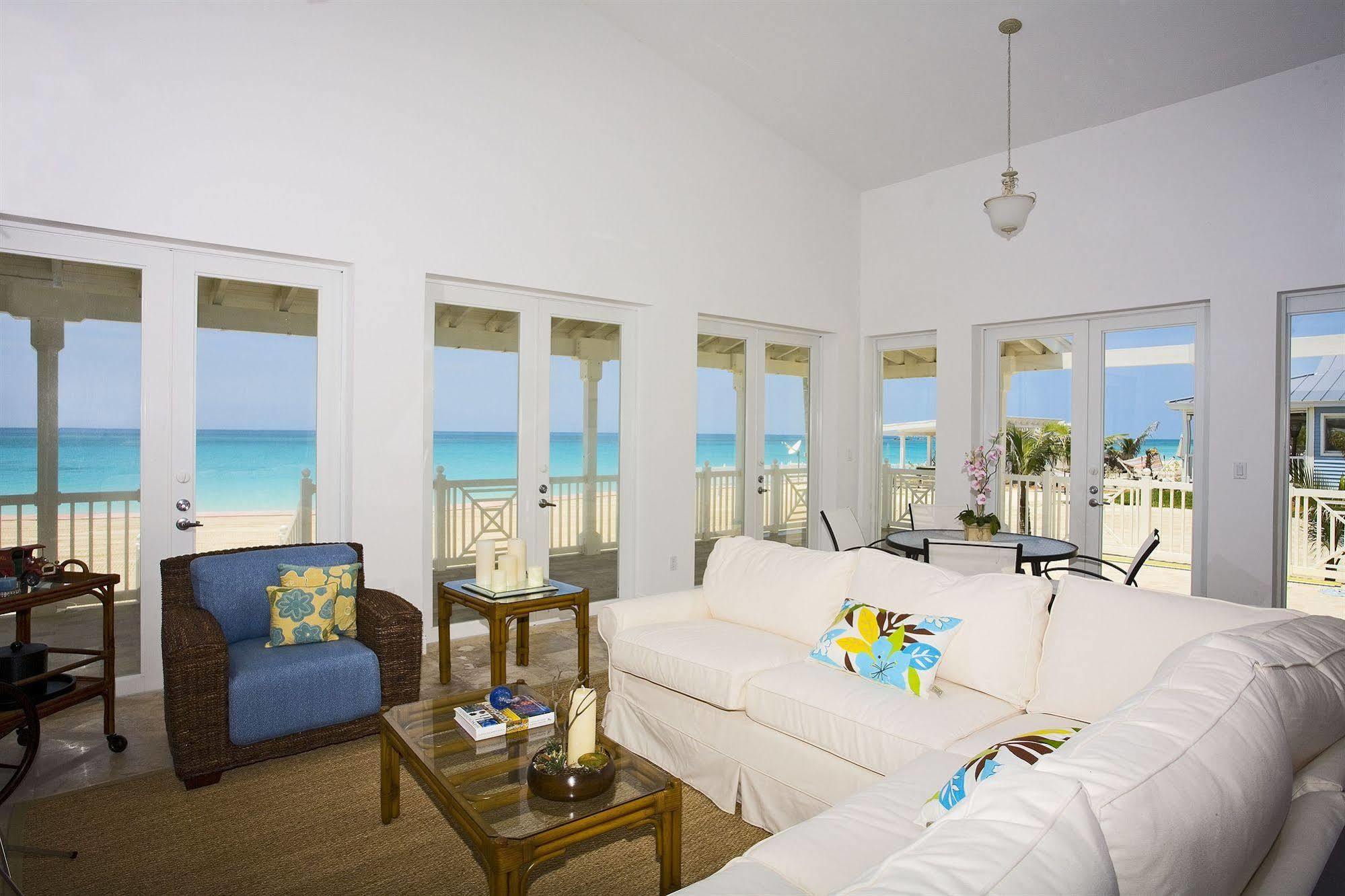 Resorts World Bimini Bayley Town Room photo